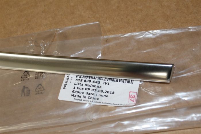 575839643JV1 MOLDING New genuine part | Deutsche Parts