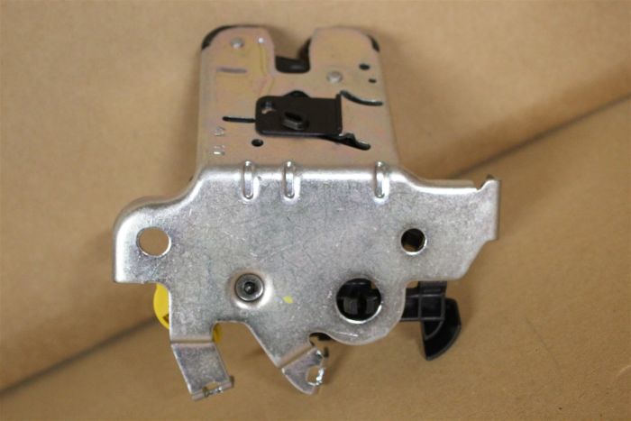3G0827506F Volkswagen PASSAT B8 Serrure de loquet coffre, 55,80