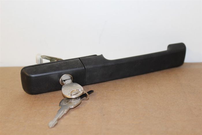 thumbnail image 2 of JLB Front Left Door Handle With Keys For VW Passat 95-97 (GL, GLS, TDI, GLX) 2 of 3