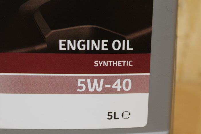 0888080835 Engine Oil New genuine part | Deutsche Parts