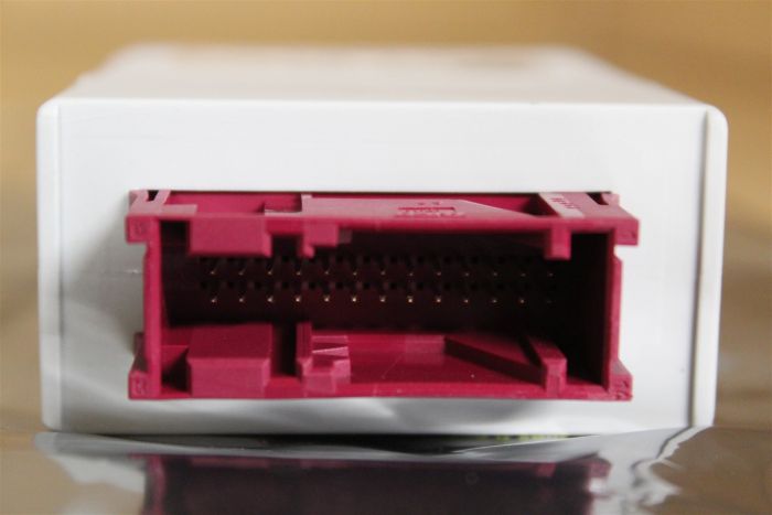 61358391896 BMW純正 Zentrale Fahrgestellelektronik SP店 Frontscheinwerfer BMW 1 F21 7358391-01 7358392-11 Ein Stück