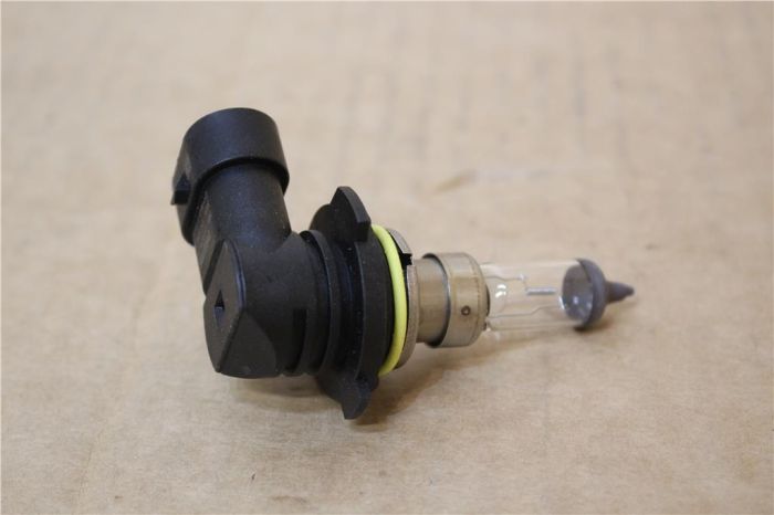 N000000008137 Bulb New genuine Mercedes-Benz part | Deutsche