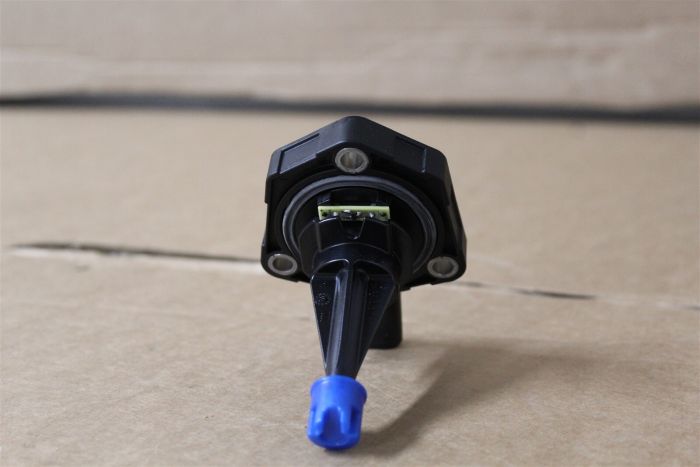 MAXGEAR Engine Oil Level Sensor 21-0184 For Audi Seat Skoda VW – Genuine