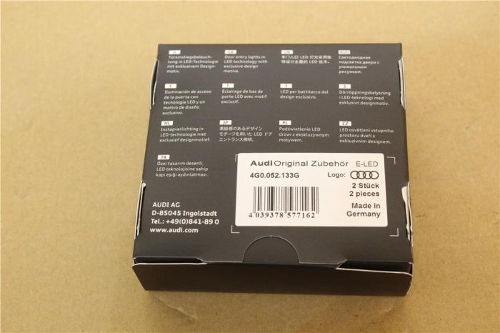 Audi 4G0052133H Instap-LED Quattro voor voertuigen met LED-instaplichten (smalle stekker